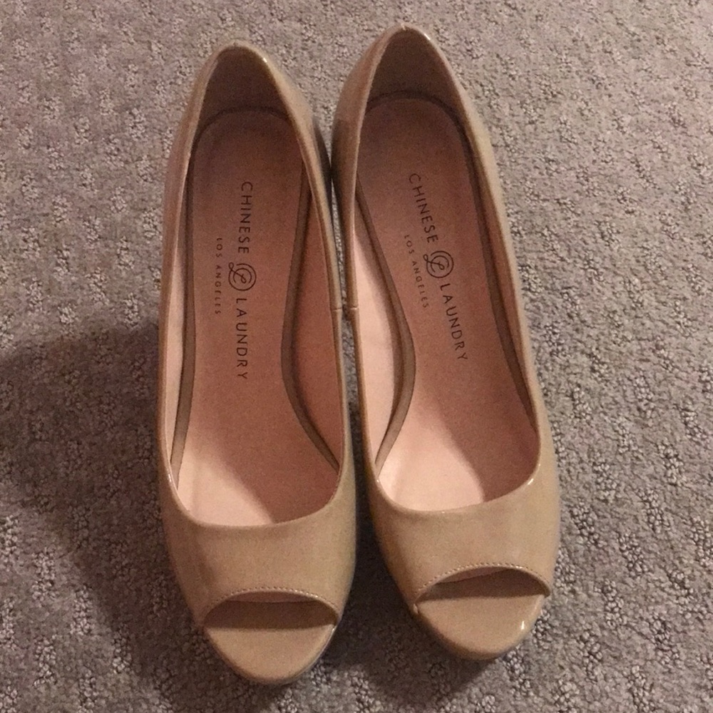 nude peep toe heels